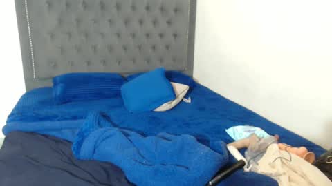 Snapshot of vannsexporn chatting on 12.19.24 Vannesa online show from 12.19.24