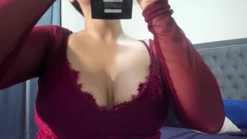 Snapshot of vannsexporn chatting on 10.06.25 Vannesa online show from 10.06.25