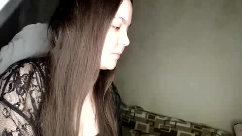 Snapshot of var_kiss chatting on 11.30.25 Var Kiss online show from 11.30.25