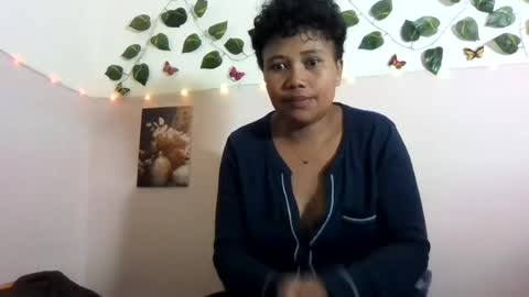 Snapshot of vayannah chatting on 06.30.26 Vayannah online show from 06.30.26