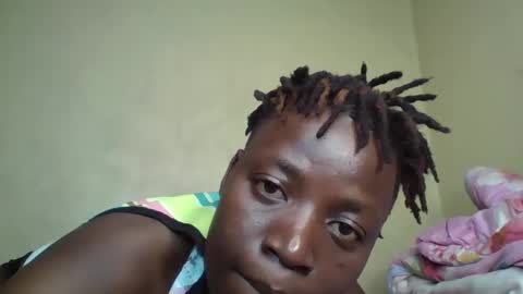 Snapshot of vee_tommy chatting on 12.29.24 Vee tommy online show from 12.29.24