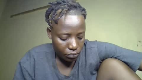 Snapshot of vee_tommy chatting on 01.08.25 Vee tommy online show from 01.08.25