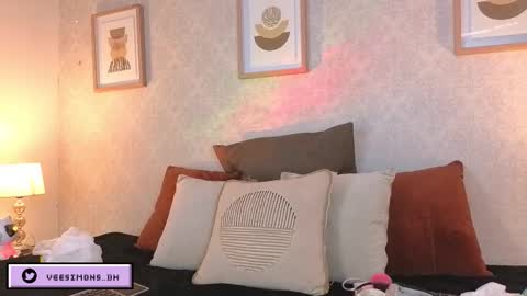 Snapshot of veesimons_dh chatting on 02.05.26 Vee Simons online show from 02.05.26