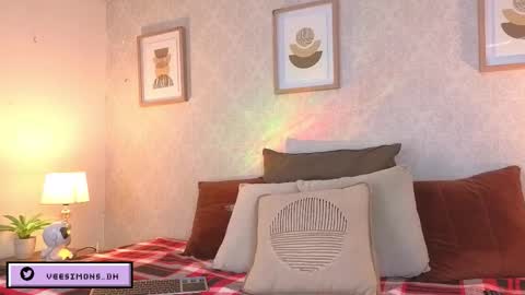 Snapshot of veesimons_dh chatting on 02.07.26 Vee Simons online show from 02.07.26