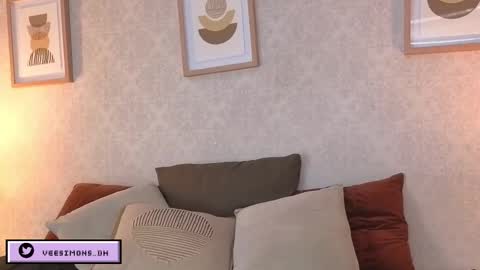 Snapshot of veesimons_dh chatting on 03.13.26 Vee Simons online show from 03.13.26