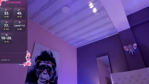 Snapshot of vega_roux chatting on 12.08.24 VEGA online show from 12.08.24