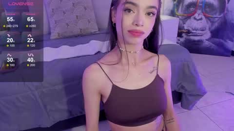 Snapshot of vega_roux chatting on 12.17.25 VEGA online show from 12.17.25