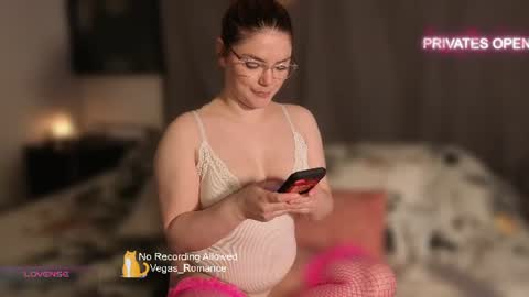 Snapshot of vegas_romance chatting on 07.11.26 vegas_romance online show from 07.11.26
