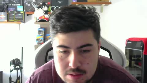 Snapshot of veils24 chatting on 12.30.24 Charles online show from 12.30.24