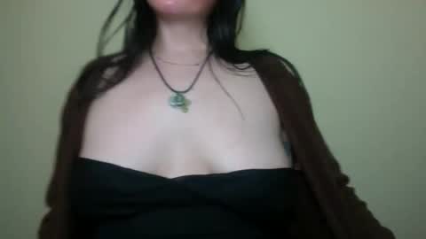 Snapshot of velira_ chatting on 01.15.26 velira_ online show from 01.15.26