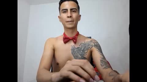 velk_hot1 online show from 02.22.25