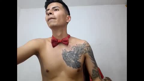 velk_hot1 online show from 02.22.25