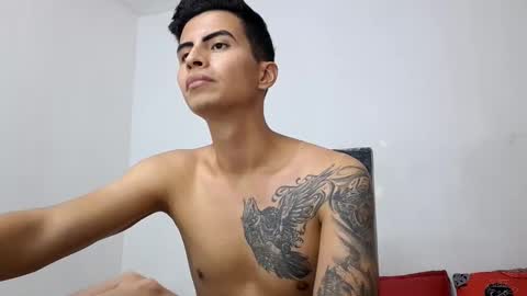 velk_hot1 online show from 03.08.25