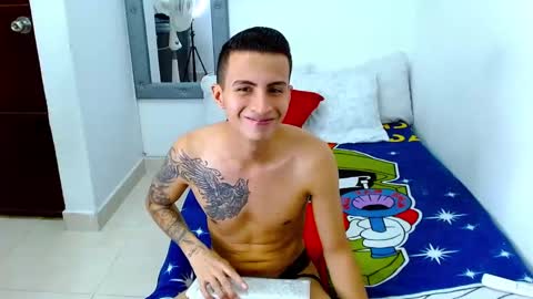 velk_hot1 online show from 11.11.25