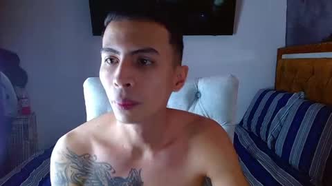 velk_hot1 online show from 04.21.26