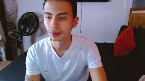 velk_hot1 online show from 05.05.26