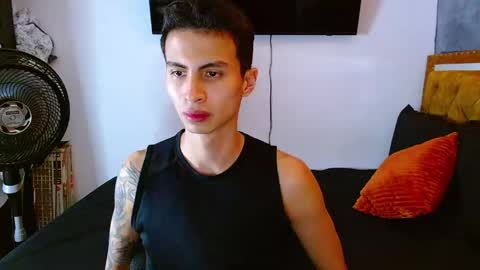 Snapshot of velk_hot1 chatting on 05.15.26 velk_hot1 online show from 05.15.26