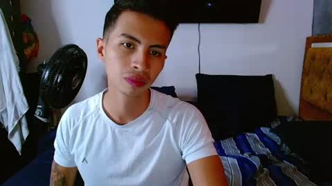 velk_hot1 online show from 08.05.26
