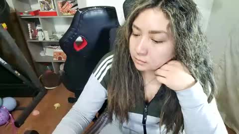 Im VelaI will be Christmas and New Year with my family December 22 to January 13 I will miss you guys. online show from 11.25.25