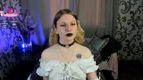 velvet_peach_ online show from 10.17.25