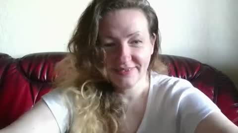 Snapshot of velvetdiamond chatting on 06.05.26 velvetdiamond online show from 06.05.26