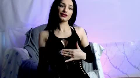 velvetnovaa online show from 10.29.25