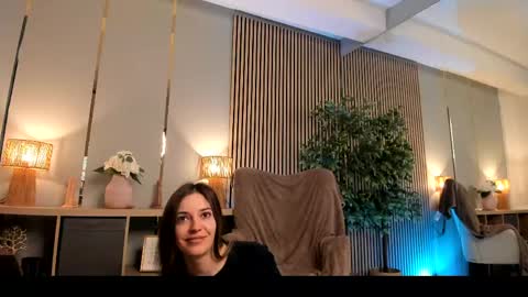 Snapshot of velvetspell chatting on 05.16.26 Velvet online show from 05.16.26