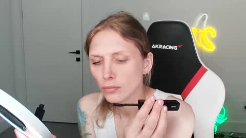 VelvetTGirl online show from 02.13.26