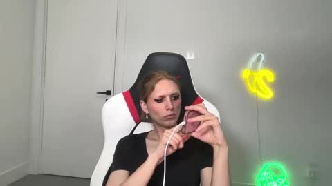 VelvetTGirl online show from 02.15.26