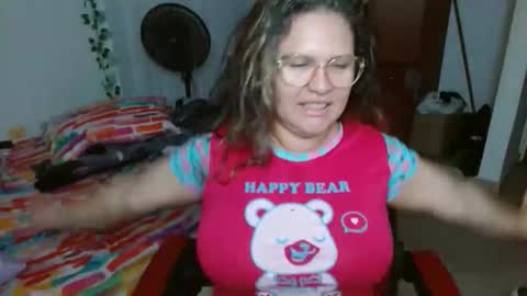 Snapshot of venecasexy44 chatting on 02.24.26 venecasexy44 online show from 02.24.26