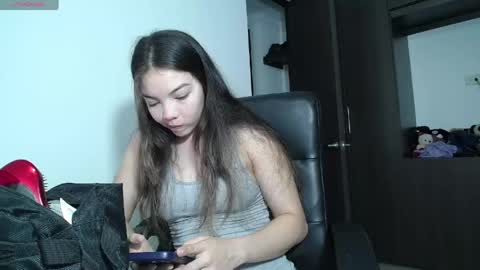 Snapshot of venelope1 chatting on 04.05.26 Venelope 3 online show from 04.05.26
