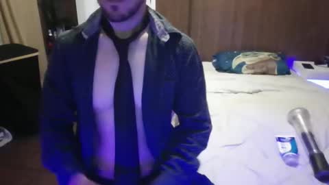 Snapshot of venezuelan420 chatting on 12.02.25 venezuelan420 online show from 12.02.25