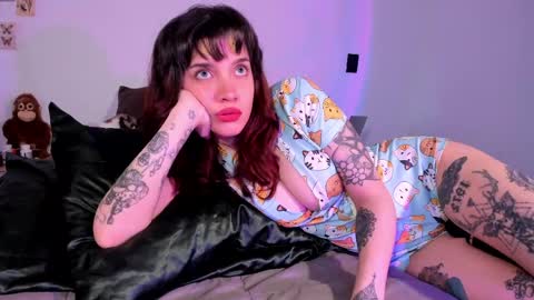 Lanna   online show from 05.10.26
