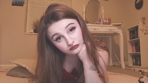 Snapshot of venicebtchh chatting on 02.11.26 Harley instahailharleyy online show from 02.11.26