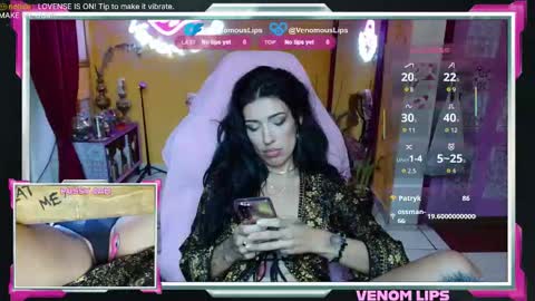 Snapshot of venomouslips chatting on 12.17.25 VenomLips online show from 12.17.25