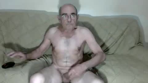 Snapshot of ventura50 chatting on 11.22.25 ventura50 online show from 11.22.25