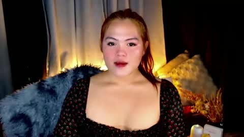 Snapshot of venus_colly chatting on 11.16.25 I am Colly Your mystery girl online show from 11.16.25