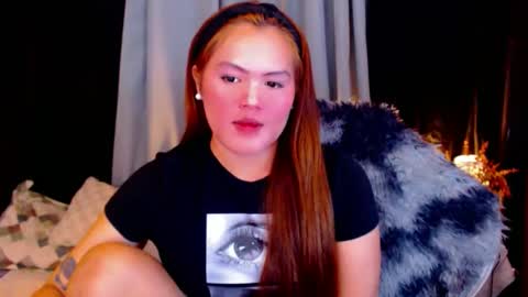 Snapshot of venus_colly chatting on 11.23.25 I am Colly Your mystery girl online show from 11.23.25