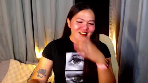 Snapshot of venus_colly chatting on 04.09.26 I am Colly Your mystery girl online show from 04.09.26