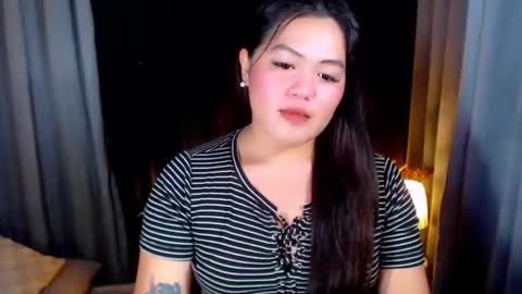 Snapshot of venus_colly chatting on 06.03.26 I am Colly Your mystery girl online show from 06.03.26