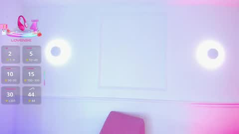 Snapshot of venus_nite chatting on 09.11.25 venus_nite online show from 09.11.25