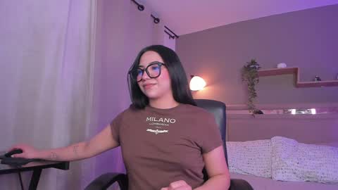 venus_reid online show from 02.04.25