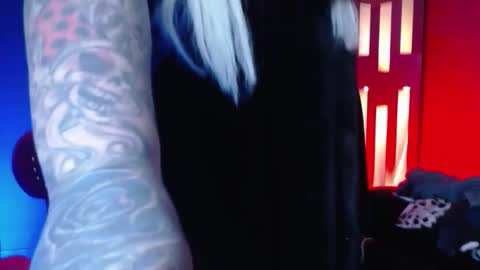 Snapshot of venus_rock chatting on 10.23.25 Venus Ink online show from 10.23.25