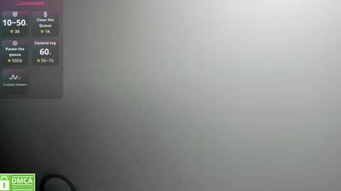 Snapshot of venus_velez chatting on 06.17.26 Venus online show from 06.17.26
