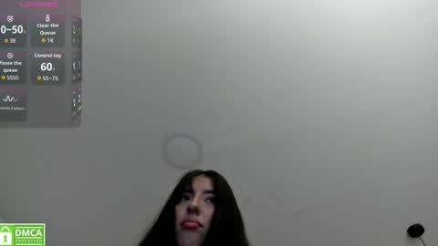 Snapshot of venus_velez chatting on 06.30.26 Venus online show from 06.30.26