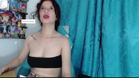 Snapshot of venusandfantashi_gh1 chatting on 12.18.24 venusHelp me reach 100 like honey online show from 12.18.24