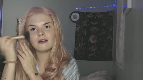 Miss Venus online show from 11.19.25