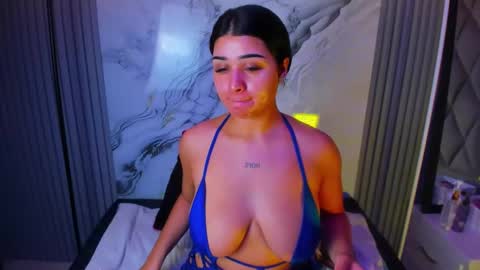 Venusowen  online show from 02.13.26