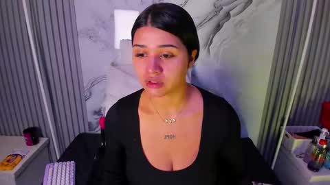 Snapshot of venusowen_ chatting on 05.11.26 Venusowen online show from 05.11.26