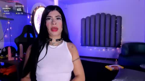 venuss09 online show from 12.15.25